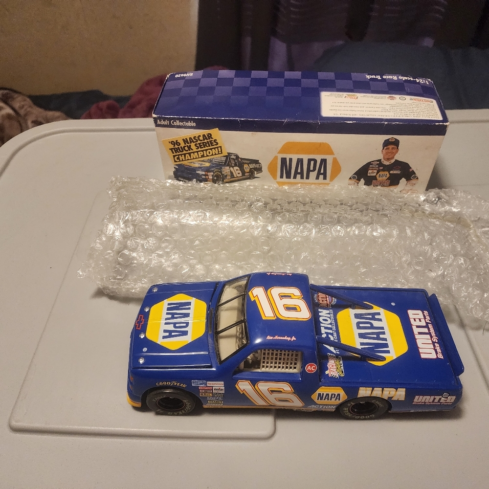 Ron hornady napa diecast 1/24 trucks new box has some wear